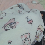 【真实】趁18岁妹妹睡着玩弄极品嫩jio