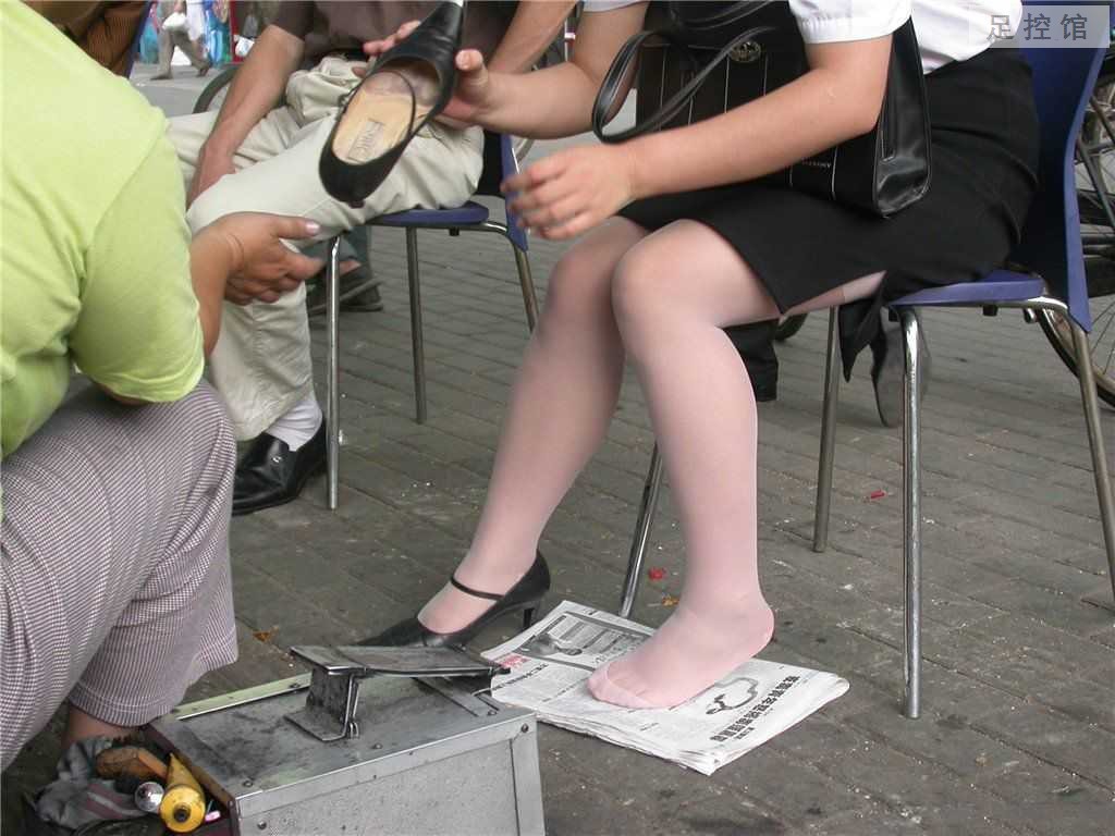 224619i0bi0dv7tmxvuudv.jpg
