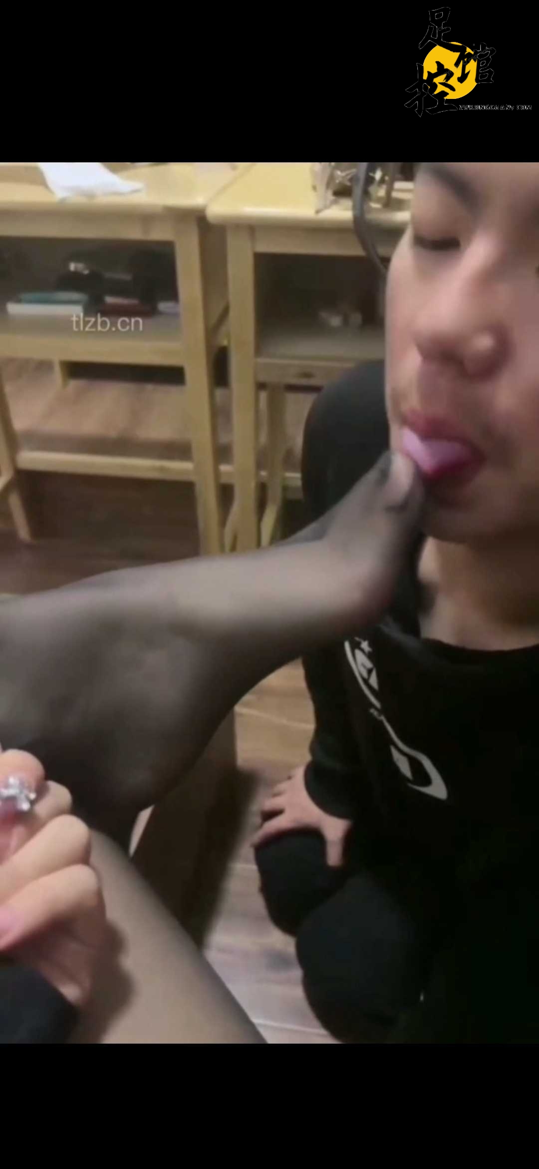Screenshot_20231103_102113_com.huawei.himovie.local.jpg