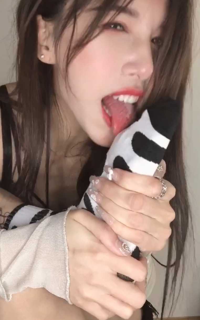 屏幕截图 2025-01-17 111820.png